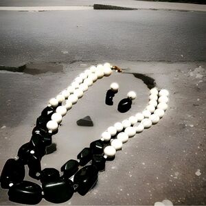 Chic Black and White Beaded Necklace Set